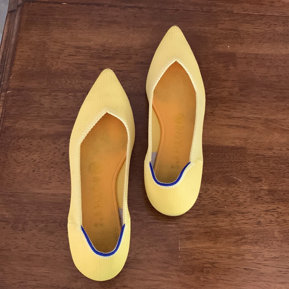 Rothys, pointed toe, color now discontinued